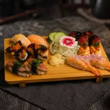 Sushi exclusivo (12 unidades)