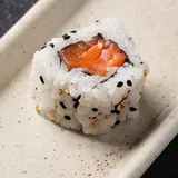 Uramaki salmão (unidade)